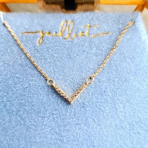 Juilliet Cubic Zirconia V Pendant Necklace